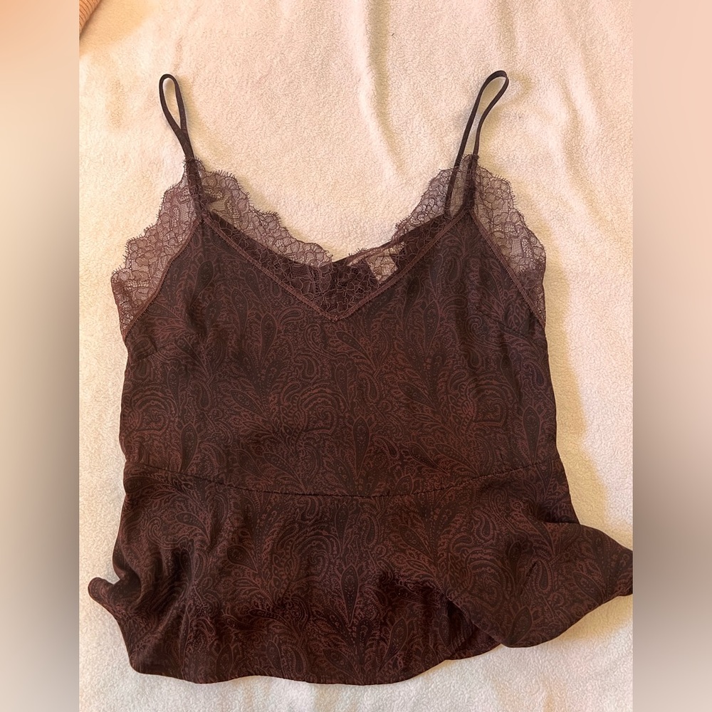 H&M - lightweight plum cami top